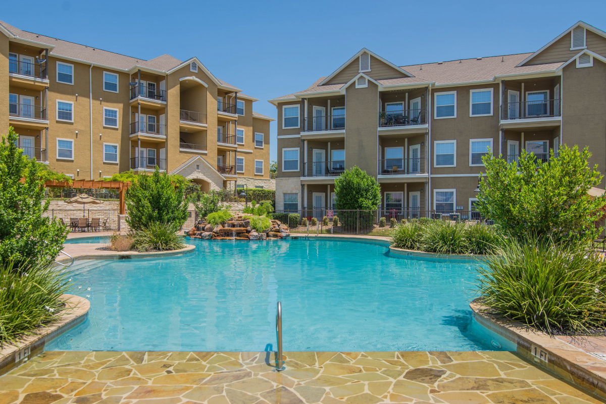 The Falls At Westover Hills 394 Unit ClassA Multifamily Apartment